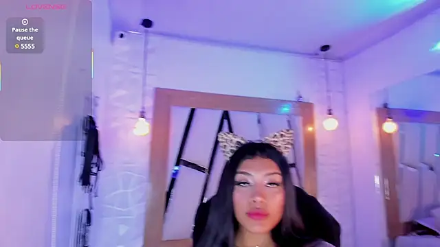 valery ws  online show from February 26, 2025, 12:52 am