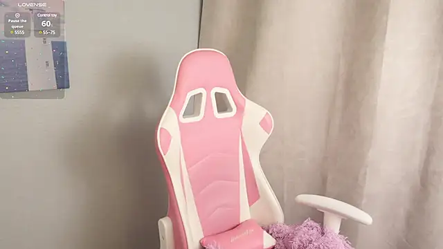 Snapshot of Victoria_Thomsons1 chatting on March 6, 2025, 7:03 am Victoria Thomsons1 online show from March 6, 2025, 7:03 am