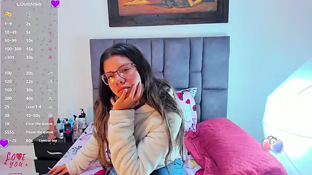 Vahiolet smith online show from March 26, 2026, 4:11 am