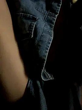 Asianmombigasss online show from October 11, 2025, 5:08 am