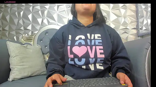 KataleyaStiward online show from January 25, 2025, 1:30 pm