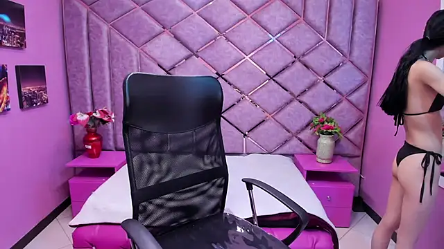 Snapshot of AnnySweett_ chatting on September 25, 2025, 5:19 pm AnnySweett online show from September 25, 2025, 5:19 pm