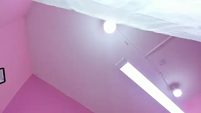 Snapshot of AnnySweett_ chatting on February 3, 2026, 6:02 pm AnnySweett online show from February 3, 2026, 6:02 pm