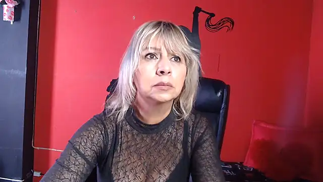 KLOE PIELL online show from May 30, 2026, 3:28 pm