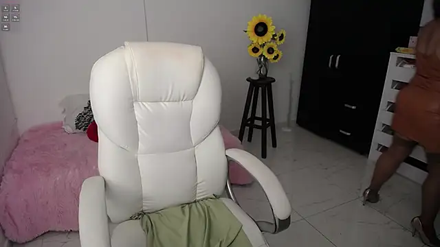 Ghada milf online show from February 11, 2025, 1:41 am