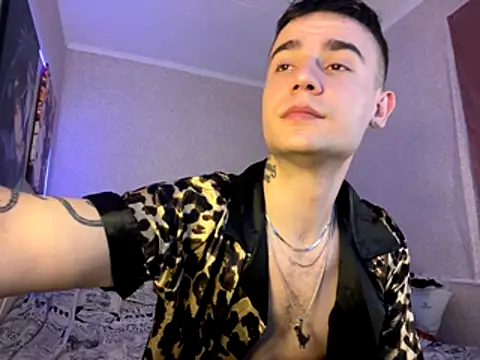 Mike severi2 online show from November 15, 2025, 12:42 pm