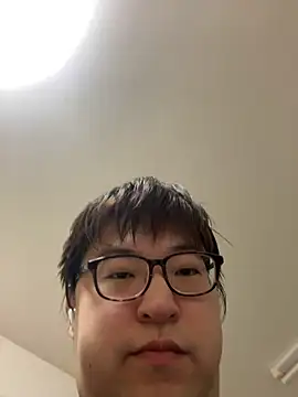 Snapshot of yuuki198912 chatting on October 6, 2025, 3:13 pm yuuki198912 online show from October 6, 2025, 3:13 pm