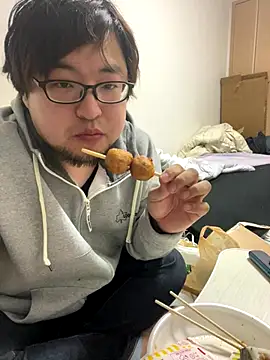 Snapshot of yuuki198912 chatting on November 26, 2025, 2:06 pm yuuki198912 online show from November 26, 2025, 2:06 pm