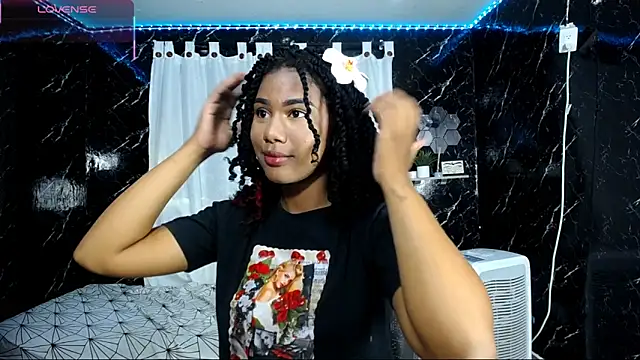 Hillary queen online show from September 24, 2025, 12:44 pm