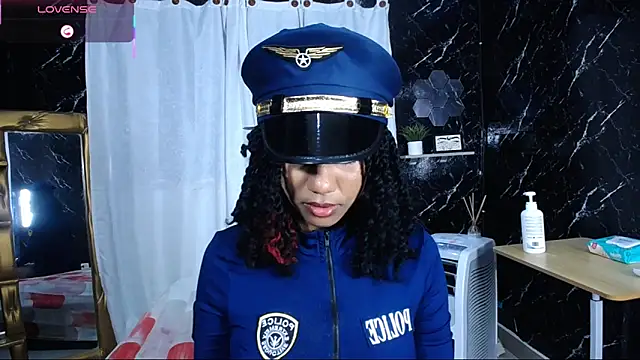 Hillary queen online show from October 31, 2025, 6:15 pm