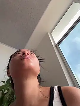 Snapshot of Camilaperson chatting on February 14, 2026, 2:28 pm Camilaperson online show from February 14, 2026, 2:28 pm