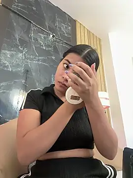 Snapshot of Camilaperson chatting on February 15, 2026, 2:38 pm Camilaperson online show from February 15, 2026, 2:38 pm