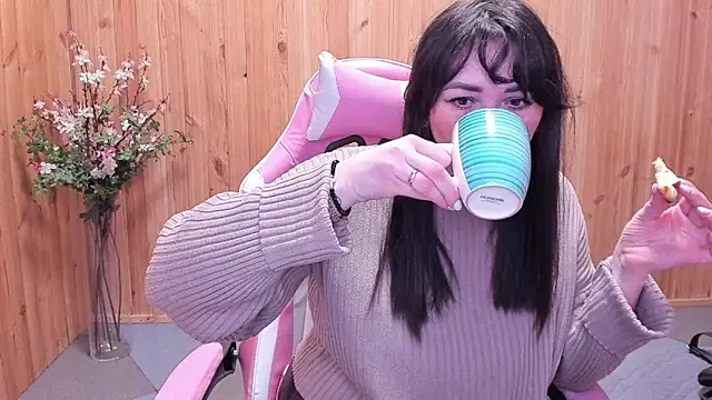 Kendra SXY online show from March 7, 2025, 1:09 am