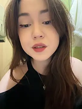 Snapshot of Peachy_Dream chatting on February 12, 2025, 5:37 pm Peachy Dream online show from February 12, 2025, 5:37 pm