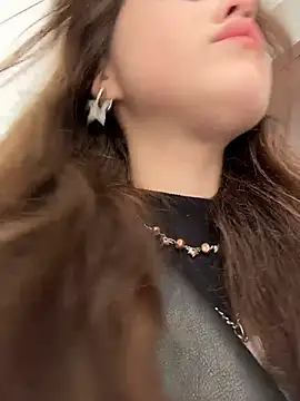 Peachy Dream online show from April 1, 2026, 4:15 pm