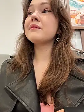 Snapshot of Peachy_Dream chatting on October 31, 2025, 2:13 pm Peachy Dream online show from October 31, 2025, 2:13 pm