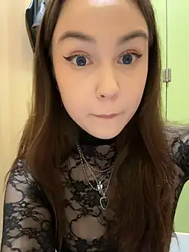 Snapshot of Peachy_Dream chatting on February 28, 2025, 5:26 pm Peachy Dream online show from February 28, 2025, 5:26 pm