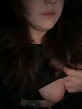 Snapshot of Peachy_Dream chatting on September 16, 2025, 6:09 pm Peachy Dream online show from September 16, 2025, 6:09 pm