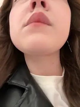 Snapshot of Peachy_Dream chatting on October 12, 2025, 4:41 pm Peachy Dream online show from October 12, 2025, 4:41 pm