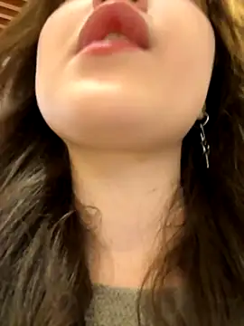 Snapshot of Peachy_Dream chatting on September 14, 2025, 5:13 pm Peachy Dream online show from September 14, 2025, 5:13 pm