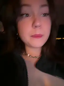 Snapshot of Peachy_Dream chatting on September 12, 2025, 6:07 pm Peachy Dream online show from September 12, 2025, 6:07 pm