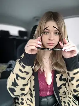 Love Bri online show from March 6, 2025, 7:03 am