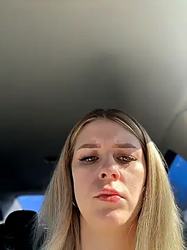 Love Bri online show from April 19, 2026, 11:11 am