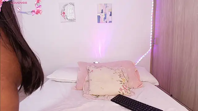 Snapshot of Meganbarko1 chatting on September 25, 2025, 5:35 am Meganbarko1 online show from September 25, 2025, 5:35 am