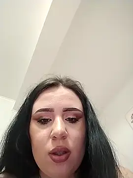 AdelinaJude online show from March 4, 2026, 9:00 pm