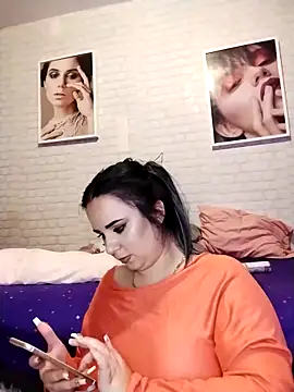 AdelinaJude online show from December 8, 2024, 7:00 pm