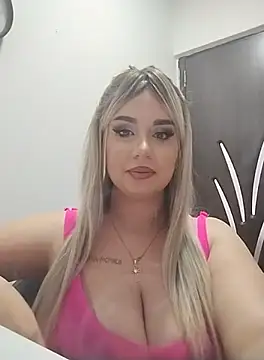 AdelinaJude online show from September 25, 2025, 7:31 pm