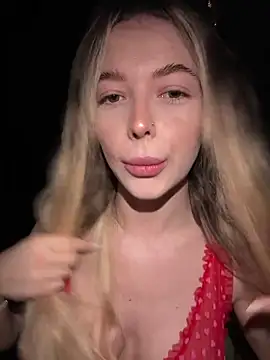 KylieJoyce online show from February 15, 2025, 7:49 am