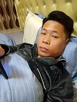 okomm88 online show from February 15, 2025, 7:17 pm