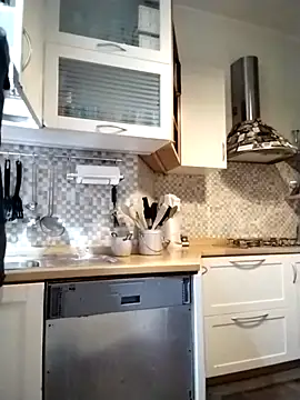 Frabox65 online show from November 30, 2025, 6:03 am