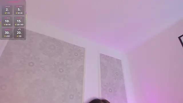 victoria18x online show from November 26, 2025, 6:41 pm