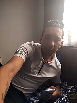 Snapshot of misterioso258 chatting on December 19, 2025, 1:57 pm misterioso258 online show from December 19, 2025, 1:57 pm