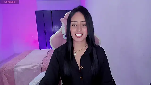 Tinylottie online show from April 21, 2026, 5:30 pm