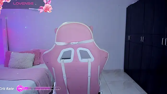 Tinylottie online show from January 6, 2026, 2:54 pm