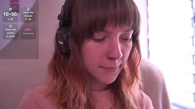 juliapie online show from October 19, 2025, 7:33 am