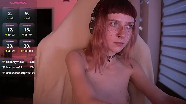 juliapie online show from December 9, 2024, 7:17 am