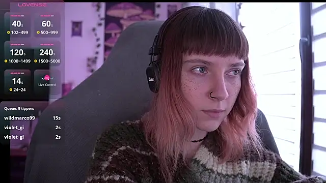 juliapie online show from March 14, 2025, 12:29 pm