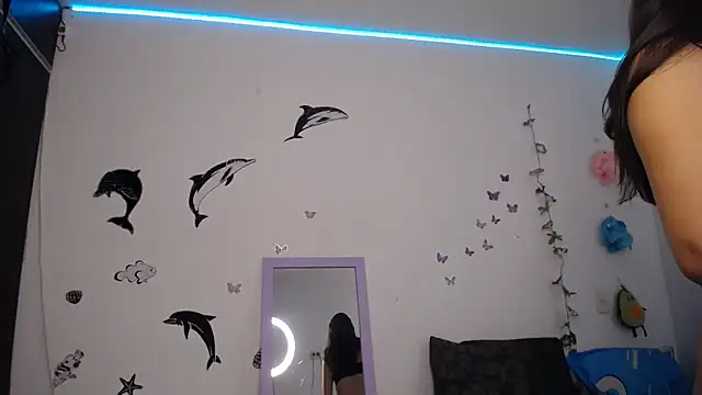 Julieta Hass online show from September 12, 2025, 6:07 pm