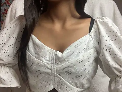 Snapshot of Kayzza_5 chatting on February 28, 2025, 8:09 am Kayzza 5 online show from February 28, 2025, 8:09 am