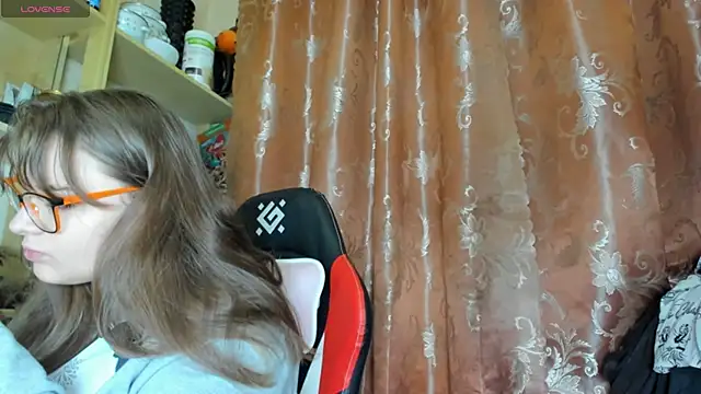 Seductive She Wolf online show from April 2, 2026, 2:19 am