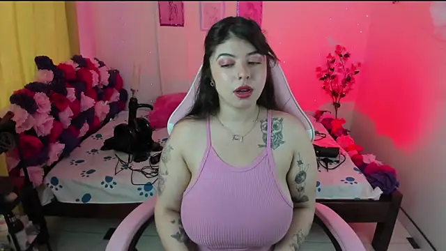 Snapshot of Jennie_Boobs_ chatting on February 5, 2025, 7:53 pm Jennie Boobs online show from February 5, 2025, 7:53 pm