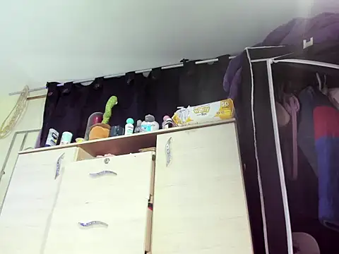 alanaanddaphne online show from February 7, 2025, 12:31 am