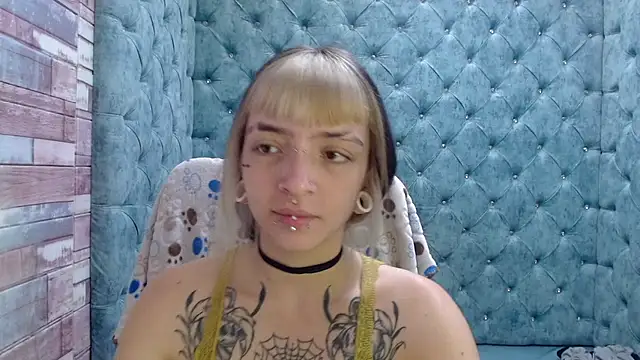 Samantha Smiith online show from October 24, 2025, 4:11 am