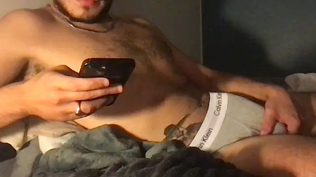 maximmeeelove online show from October 13, 2025, 8:21 pm