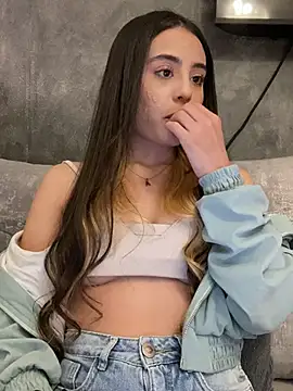 AbyThompson online show from March 23, 2025, 12:15 am