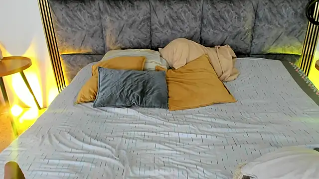 Snapshot of LaurenRodriiguez chatting on September 18, 2025, 1:14 pm LaurenRodriiguez online show from September 18, 2025, 1:14 pm